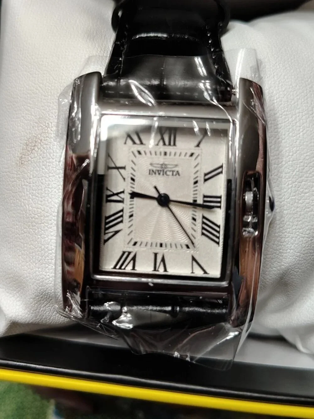Invicta Celestial Woman's Watch Genuine leather straps (70302) New in box